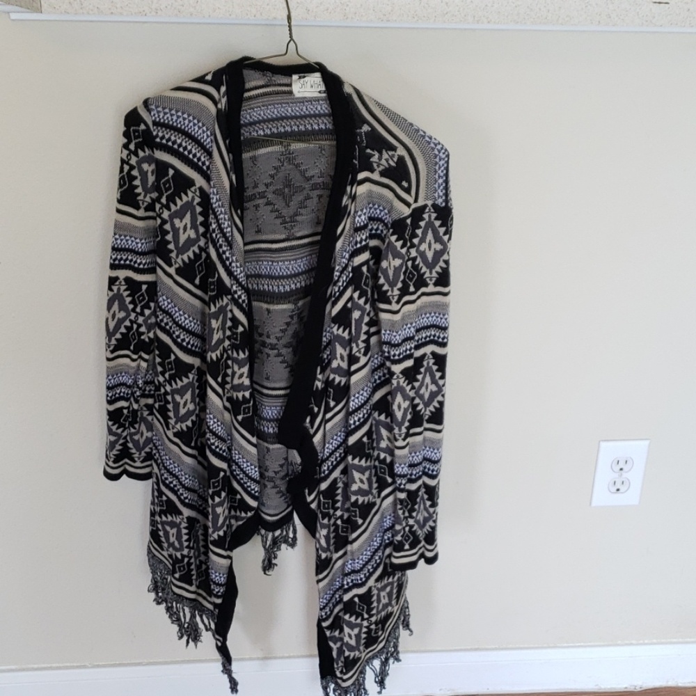 Size S comfy tassel sweater